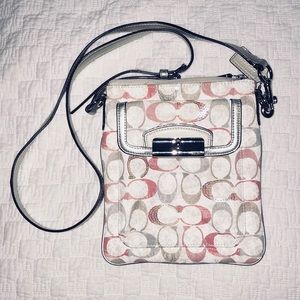 Coach Messenger Crossbody in Signature Jacquard